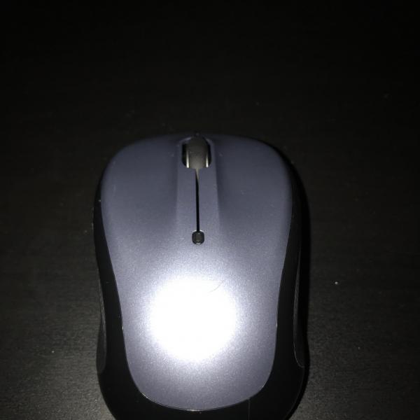 Photo of Logitech Wireless Mouse M325 with Designed-For-Web Scrolling
