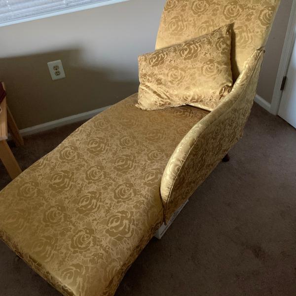 Photo of Chaise lounge