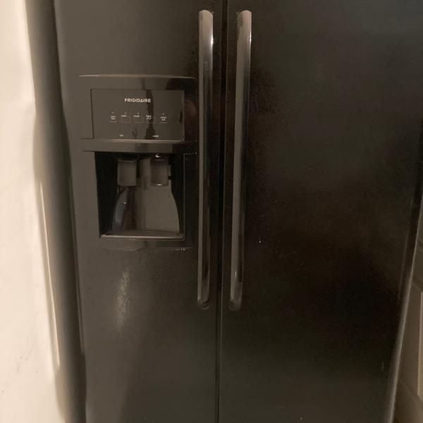 Photo of Frigidaire 25.5 Refrigerator