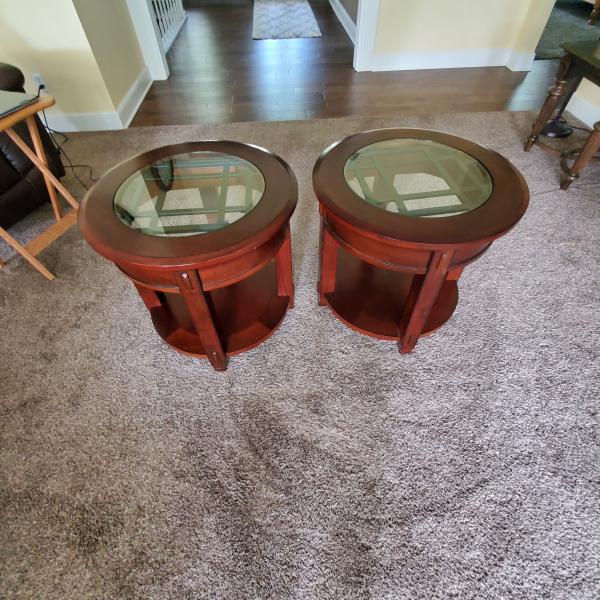Photo of Broyhill Round End Tables - Solid Wood w/ Glass Top  -- 501-270-0682