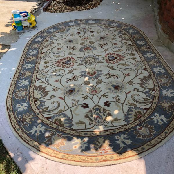 Photo of Gorgeous rug