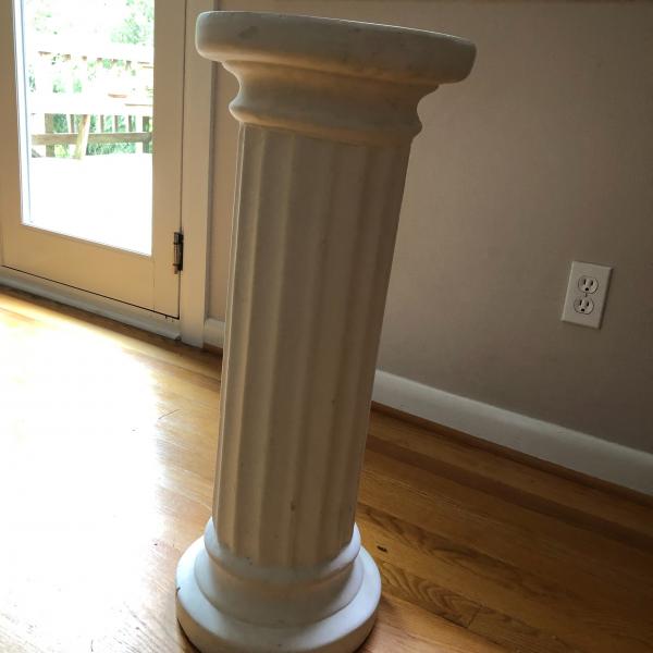 Photo of Pillar for sculpture or plamt