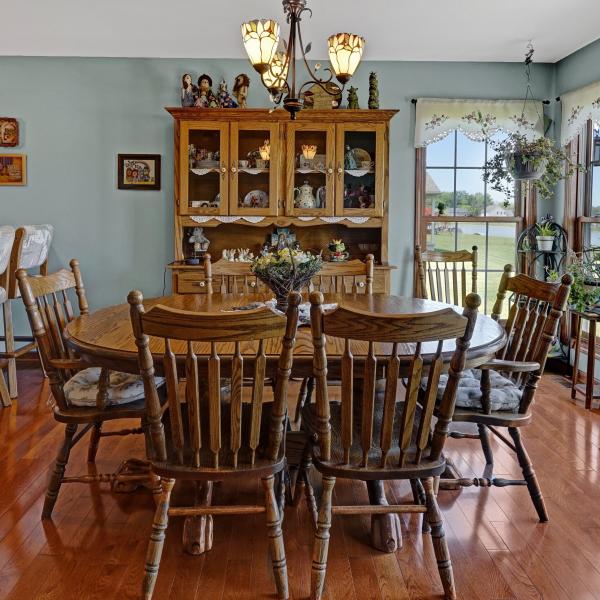Photo of Amish Solid Oak Dining Room Set