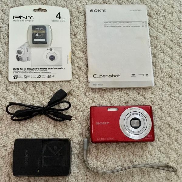 Photo of Sony Cyber-shot DSC-W620 14.1 MP - Red