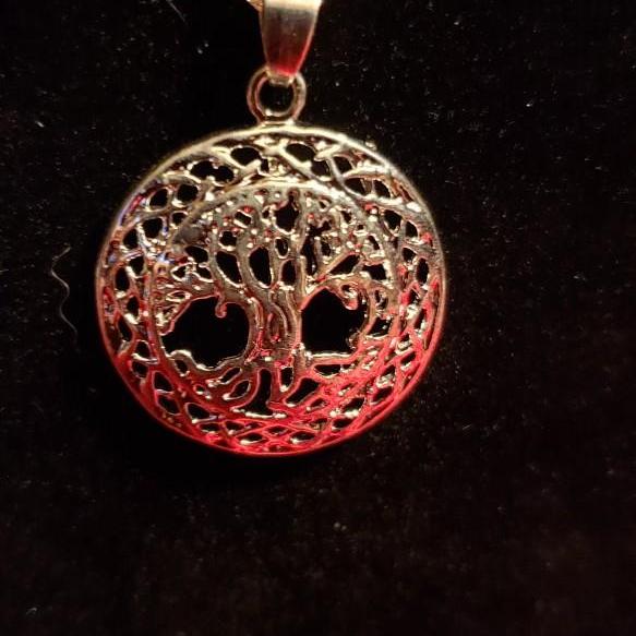 Photo of Sterling silver necklace and pendant  17 g 