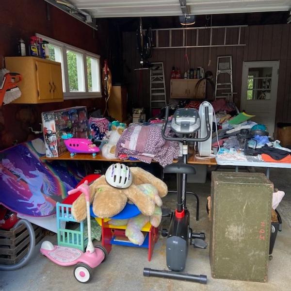 Photo of Large Family Garage Sale/220 Thomas st, Allegan