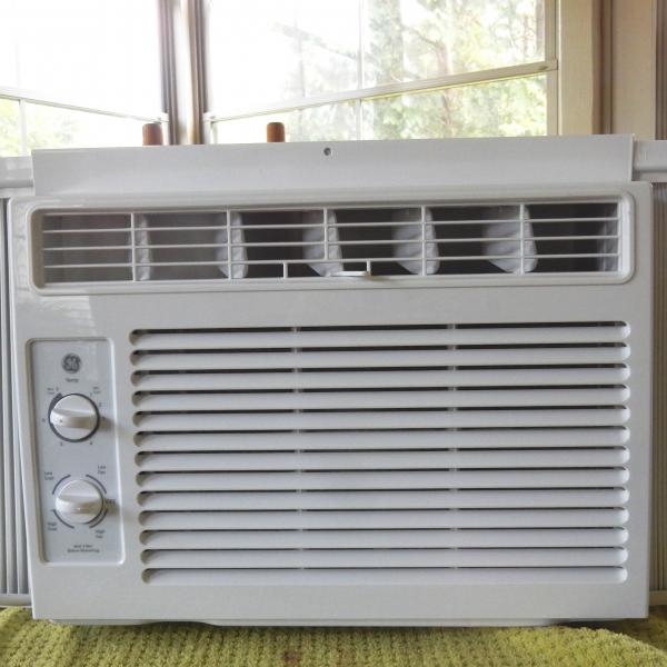 Photo of GE Room Air Conditioner
