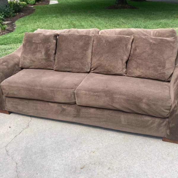 Photo of Free sofa and loveseat