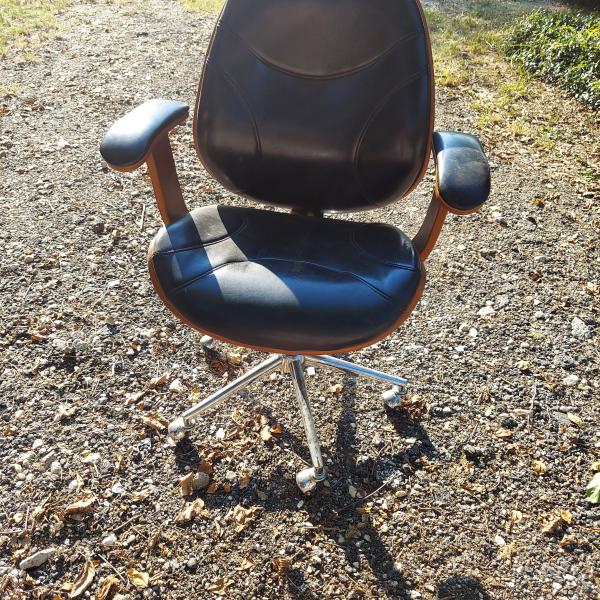 Photo of Mid Century Mod Office Chair