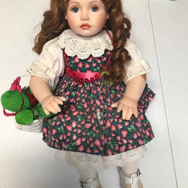 Photo of Doll collectors Strawberry girl 