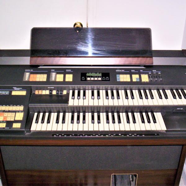 Photo of Hammond Organ Model EX-1000 with Bench one owner