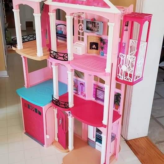 Photo of BARBIE DREAM HOUSE WITH ACCESSORIES = LIKE NEW 