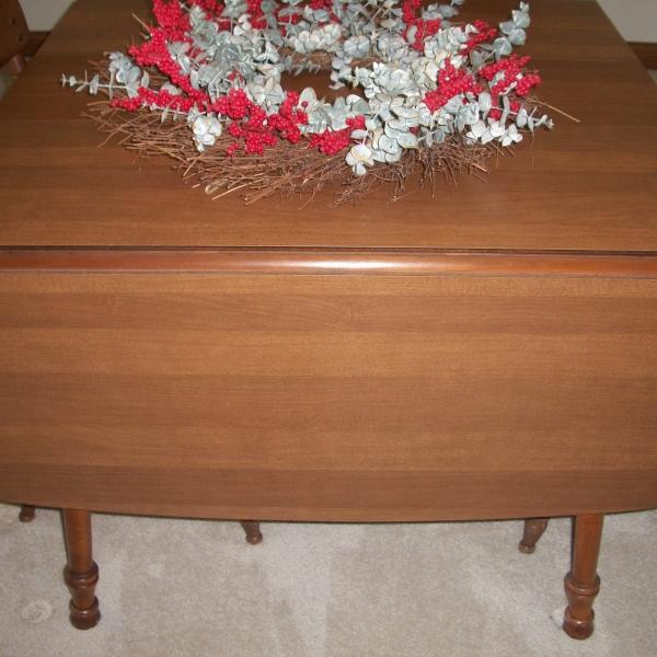 Photo of Vintage Bassett table