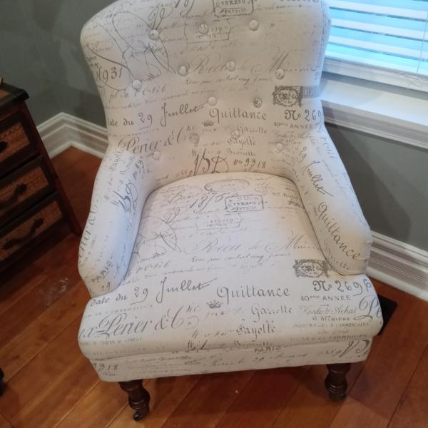 Photo of Sitting chair