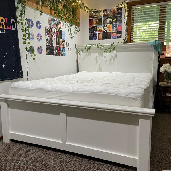 Photo of Queen White Panel Bed 