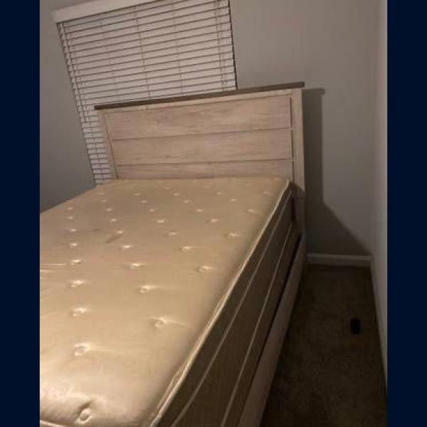 Photo of Bed Set (Mattress Included) Queen