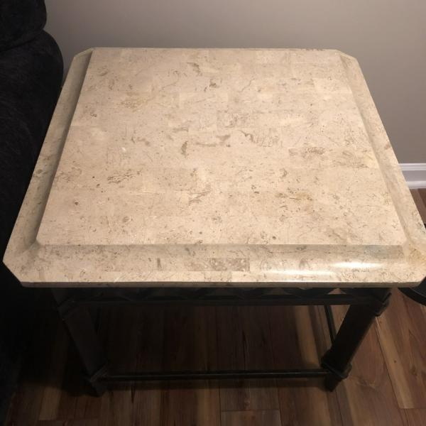 Photo of 2 End Tables