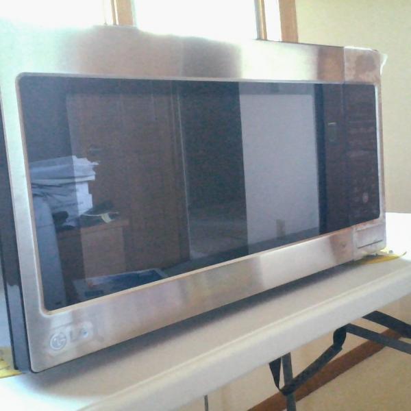 Photo of COUNTERTOP MICROWAVE