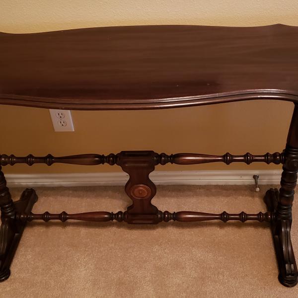 Photo of Sofa/Entry Table