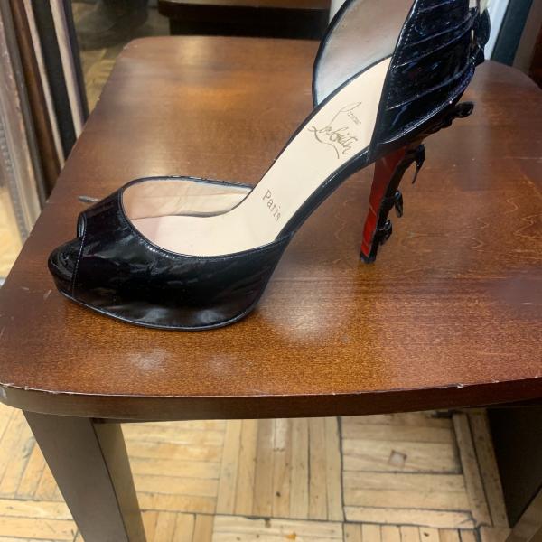 Photo of This is Lou bouton ladies shoes size 9 black 