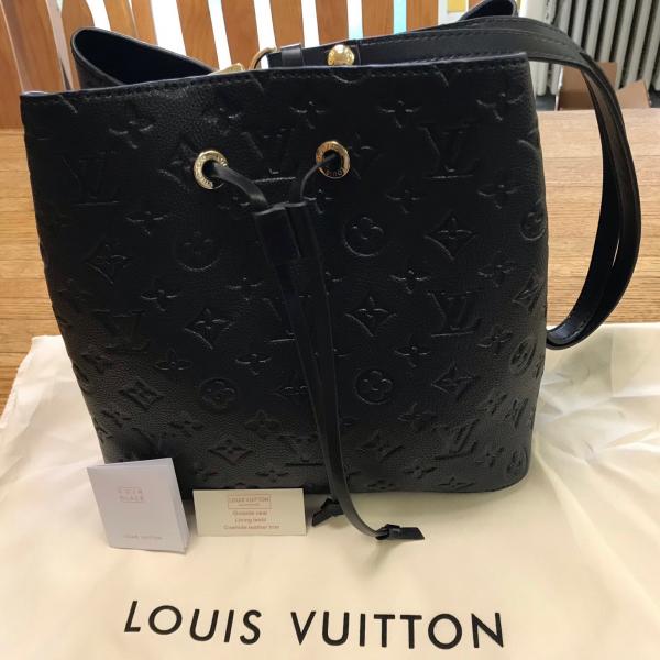 Photo of Louis Vuitton. Handbag