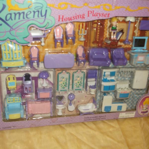 Photo of Vintage Kameny Housing Playset By Keenway Complete 5 Rooms