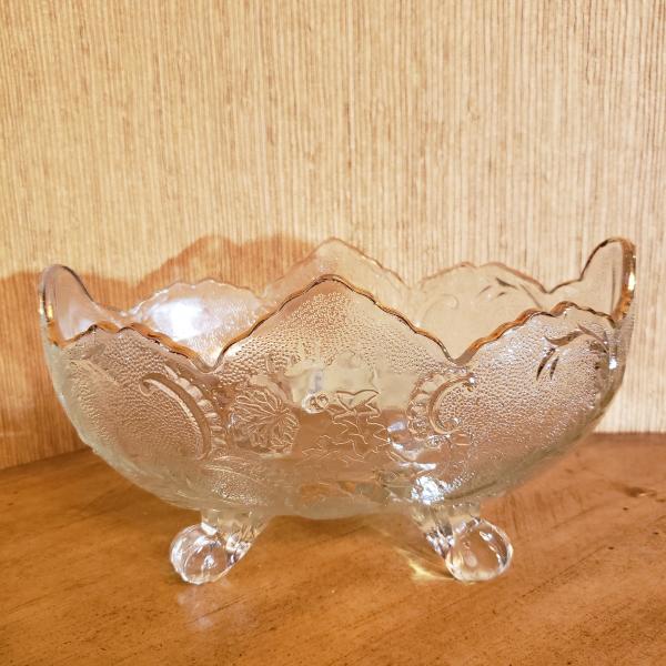 Photo of Vintage Jeanette Lombardi Oval Scalloped Clear Pressed Glass Footed Fruit Bowl 