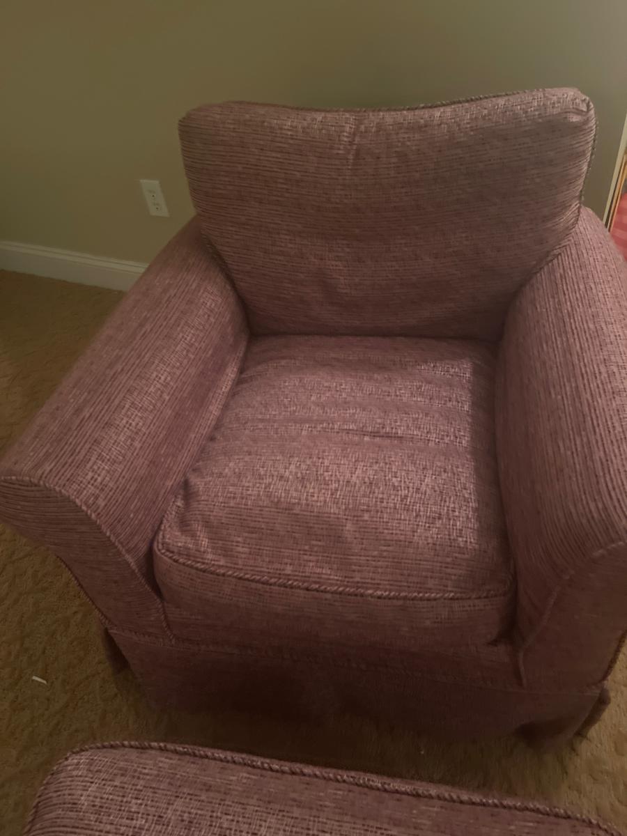 Photo 2 of Chair with ottoman 