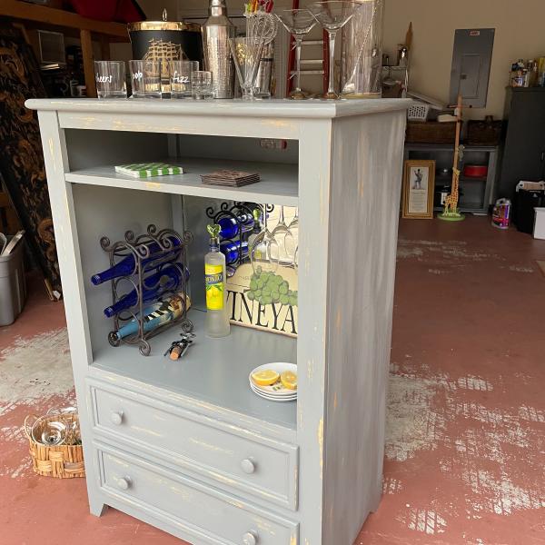 Photo of Dry bar with all accessories; gray shabby chic
