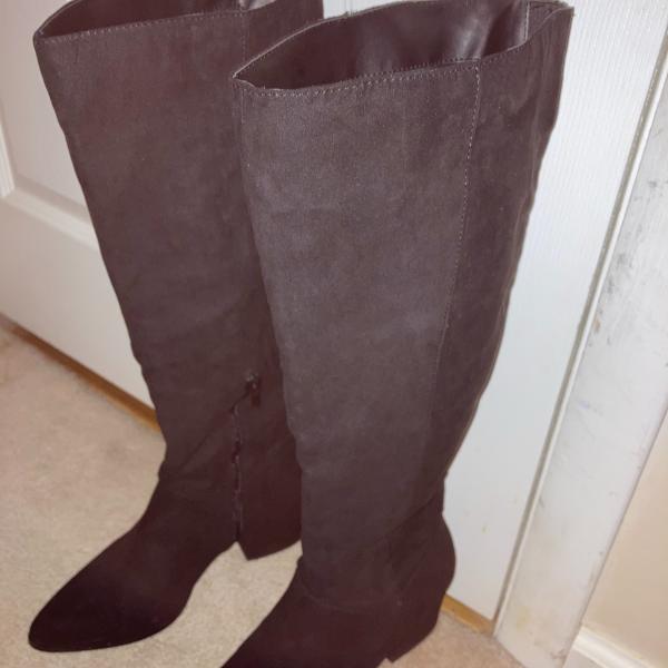 Photo of Suede black boots size 8