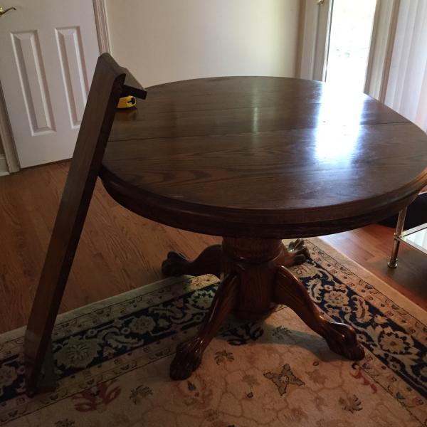 Photo of Solid Oak DR table