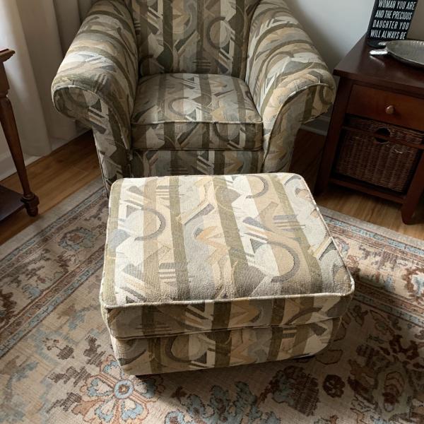 Photo of Lazy Boy Chair with Ottoman