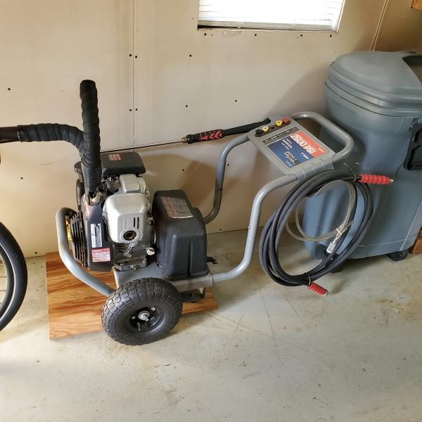 Photo of 2500 psi power Washer 