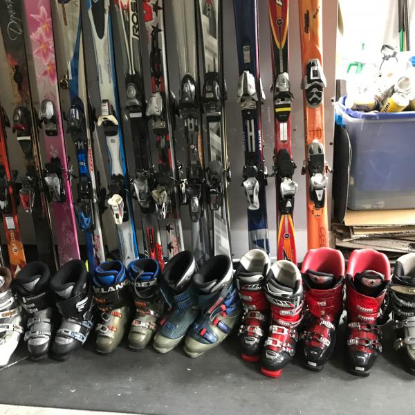 Photo of Ski gear, skis, boots, goggles, poles, helmets, jackets, gloves, neckies
