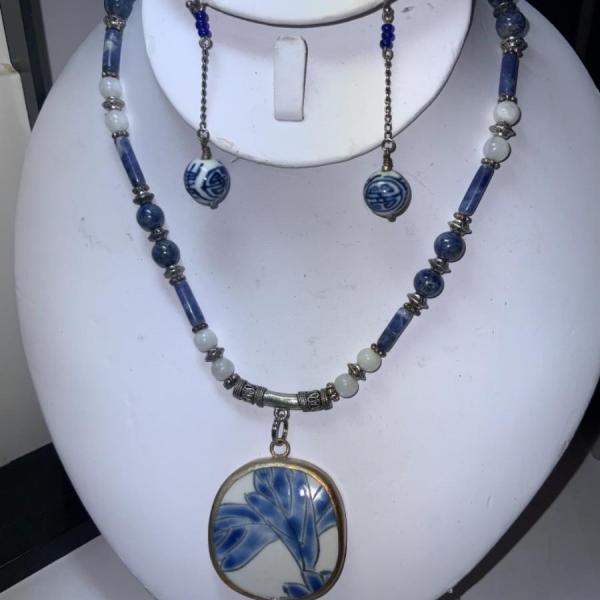 Photo of Chunky Necklace with Blue and White Chinese Porcelain