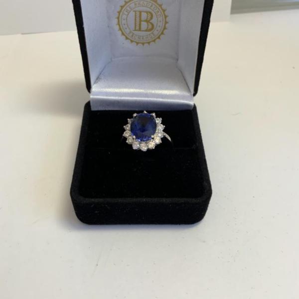 Photo of THE BRADFORD EXCHANGE Gorgeous blue ring