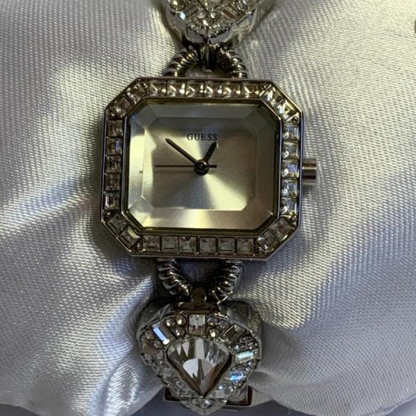 Photo of Diamond Guess watch