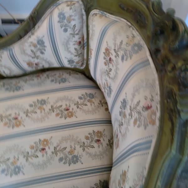 Photo of NICE VICTORIAN CHAISE LOUNGE