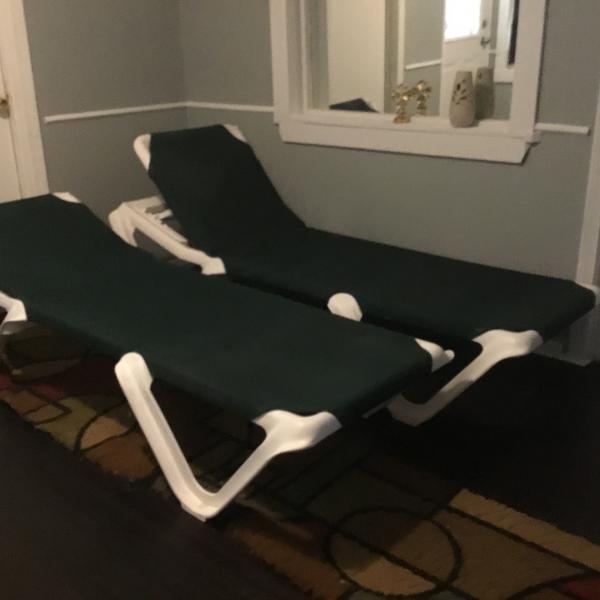 Photo of Chaise lounge set / cots