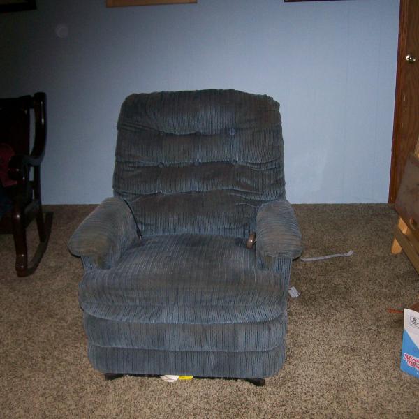 Photo of lift chair blue
