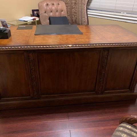 Photo of Hooker Office Desk (for home or office)