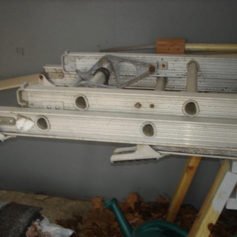 Photo of 24 Foot Extension Ladder