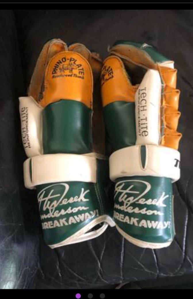 Photo 1 of Vintage Derek Sanderson Street Hockey Gloves