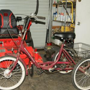 Photo of 3 wheeled  3 speed bicycle