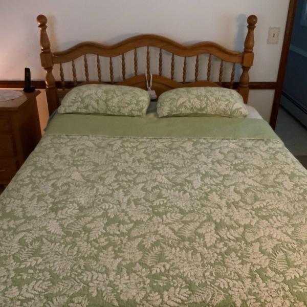 Photo of Amish made oak bedroom set