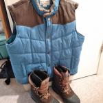 LOT 435 CODY JAMES WESTERN VEST AND RANGER THERMO BOOTS