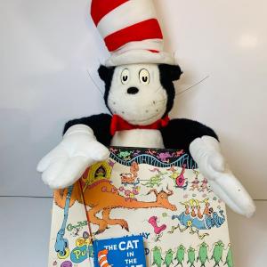Photo of Lot 460: Dr Seuss: The Cat in the Hat & Going Away for the Weekend Puzzle