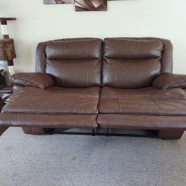 Photo of Love seat recliner 