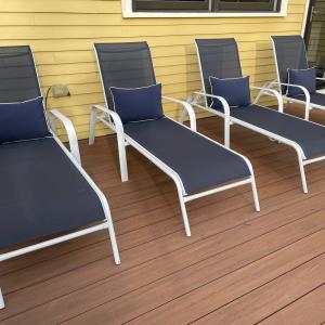 Photo of (4) Outdoor Chairs Lounges 