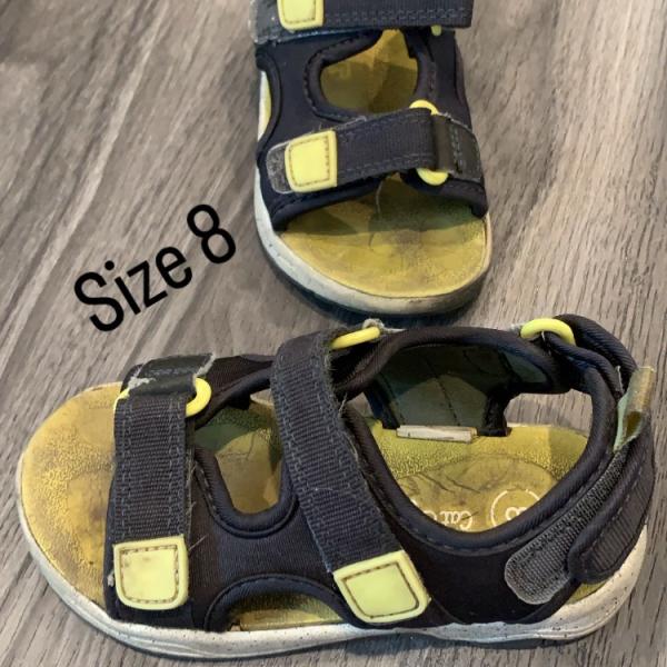 Photo of Toddler Boy Sandals Size 8